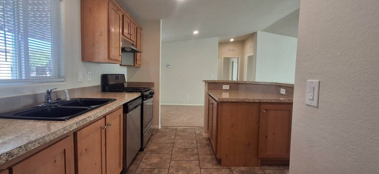 4100 N Romero Rd #293 - Photo 4 of 24