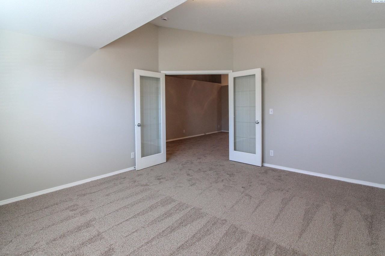 4811 Cleveland Ln - Photo 5 of 12