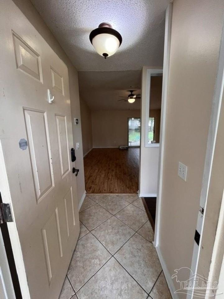 5563 Chantilly Cir - Photo 6 of 18