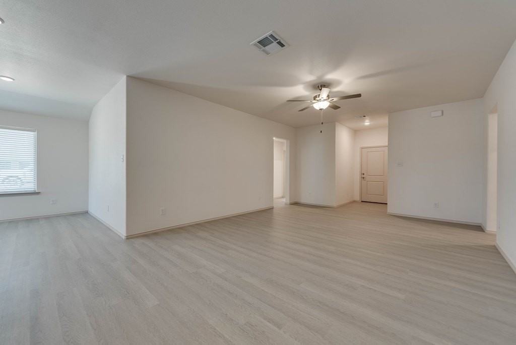 8206 S County Road 1110 - Photo 5 of 27