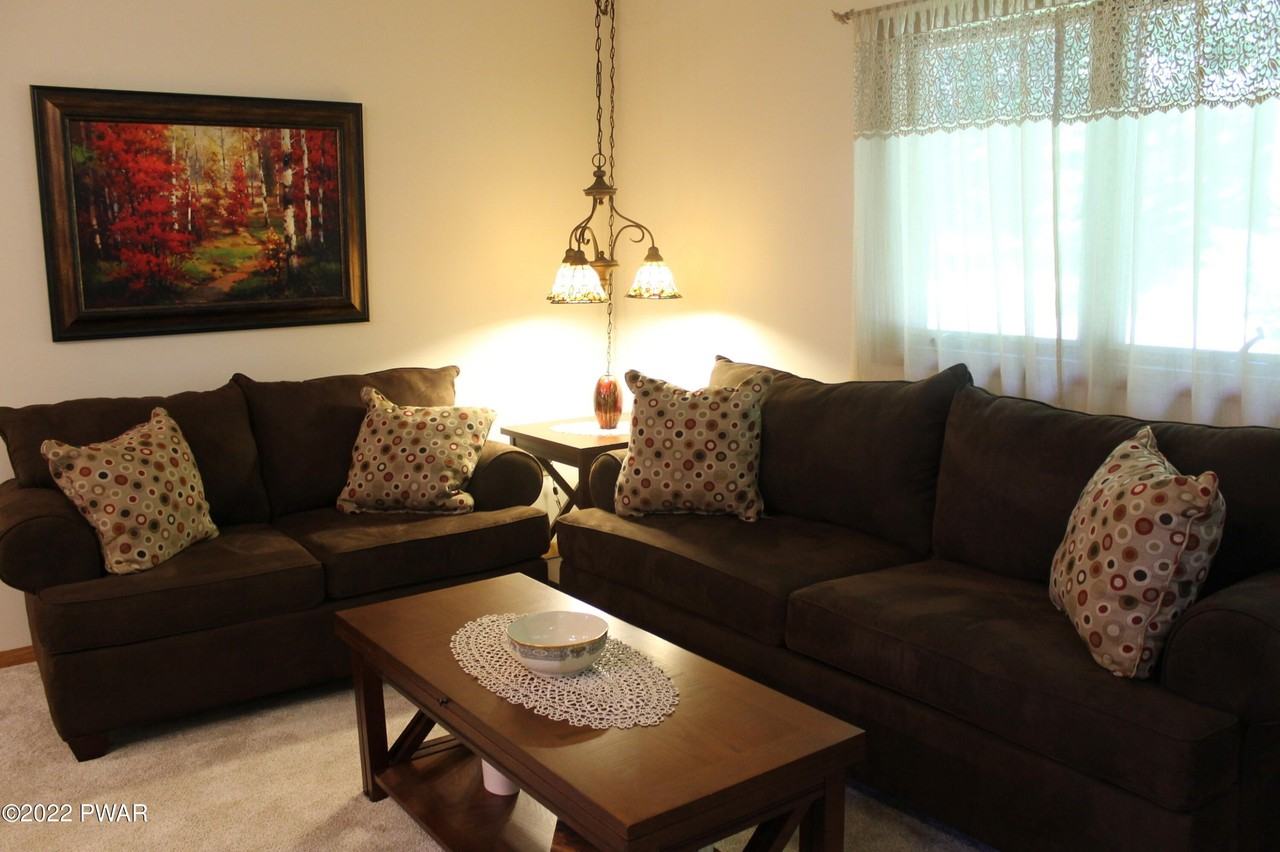 17 Gallina Pond Dr - Photo 3 of 21