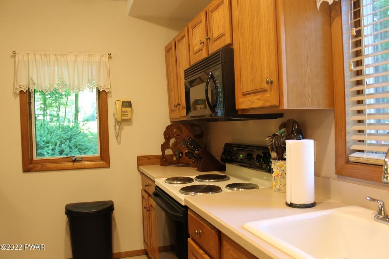 17 Gallina Pond Dr - Photo 6 of 21