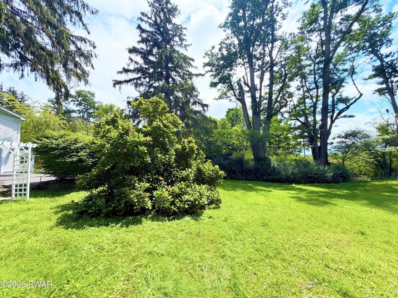 401 Wayne St - Photo 6 of 20