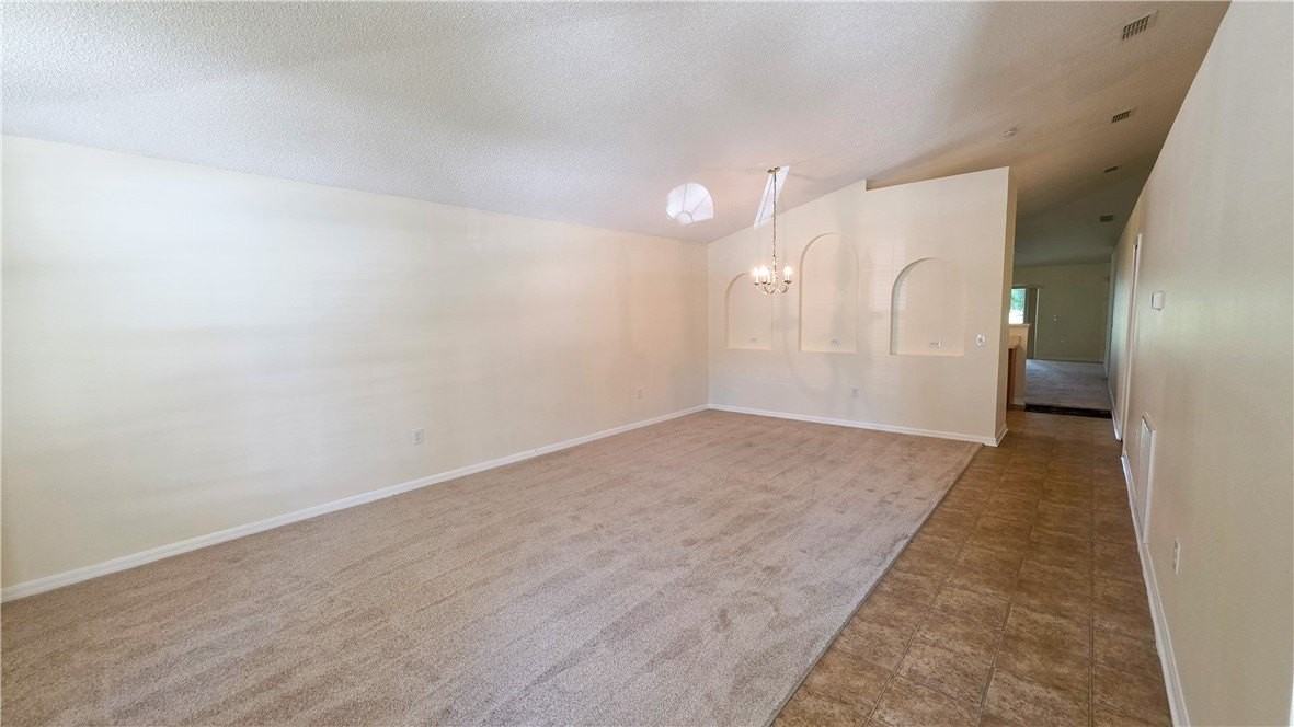 2644 12th Sq Sw - Photo 2 of 25