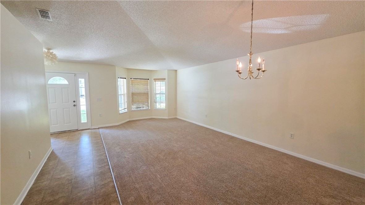 2644 12th Sq Sw - Photo 3 of 25