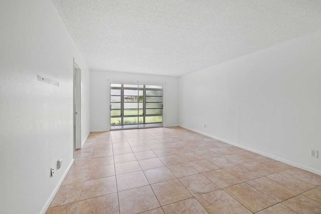 1166 6th Ave #B3 - Photo 4 of 27