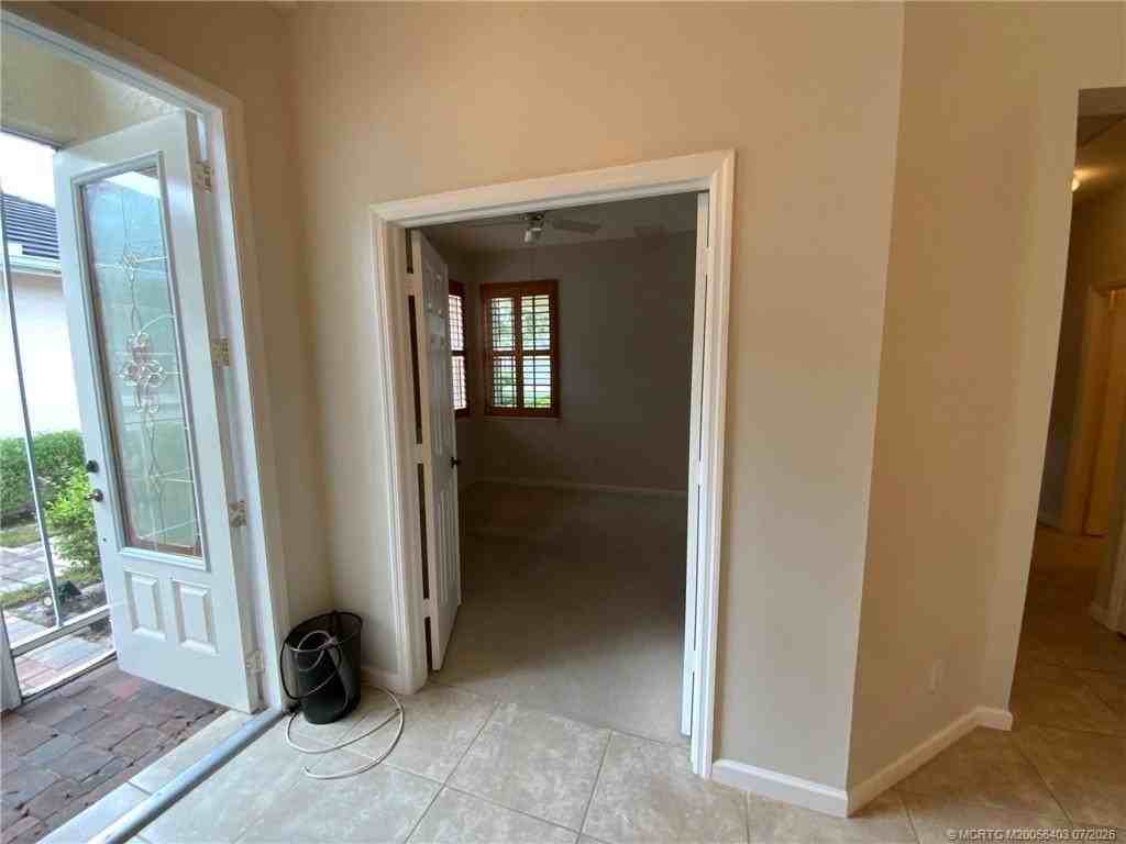 4531 Se Bridgetown Ct - Photo 6 of 19