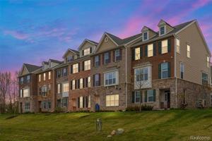 featured image of 2769 Ashcombe Dr