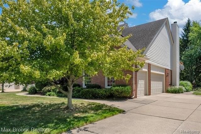 107 Millstone Dr - Photo 2 of 40