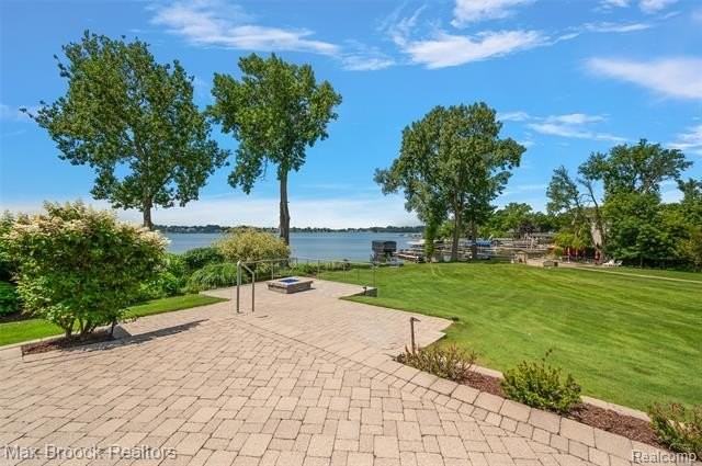 2980 Middlebelt Rd - Photo 2 of 34