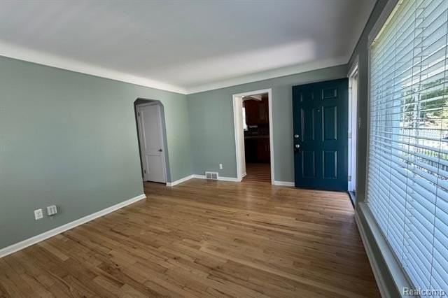 128 Girard Ave - Photo 5 of 31