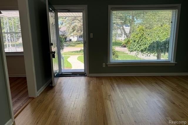 128 Girard Ave - Photo 6 of 31