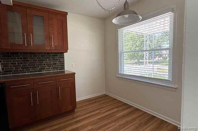 128 Girard Ave - Photo 7 of 31