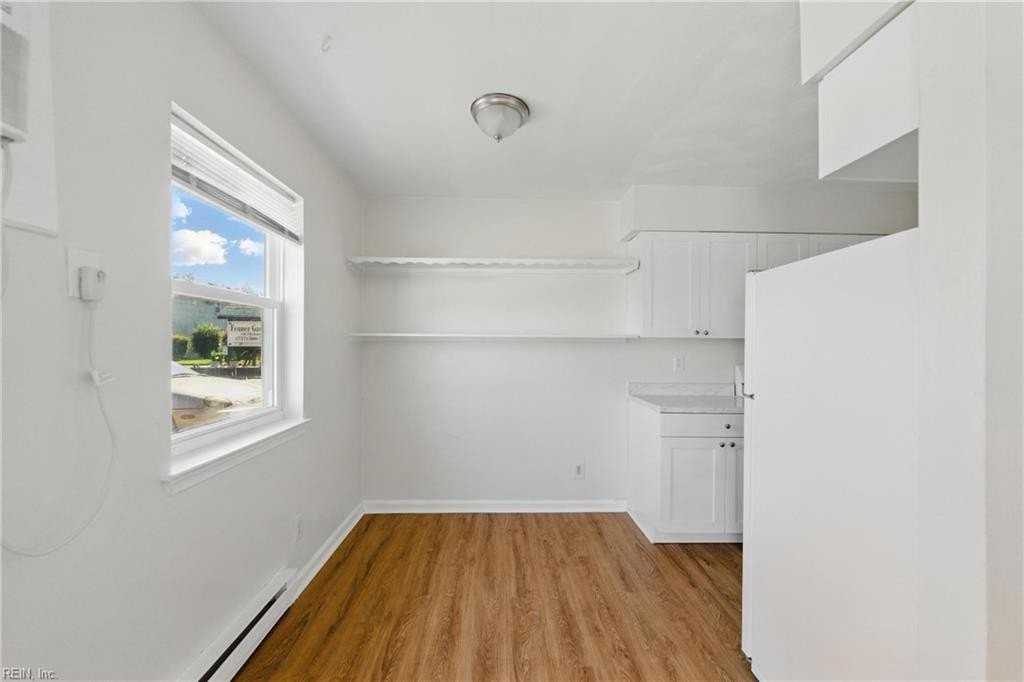 711 Easy St #2 - Photo 4 of 15