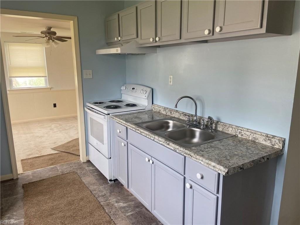 1632 Janke Rd - Photo 3 of 11