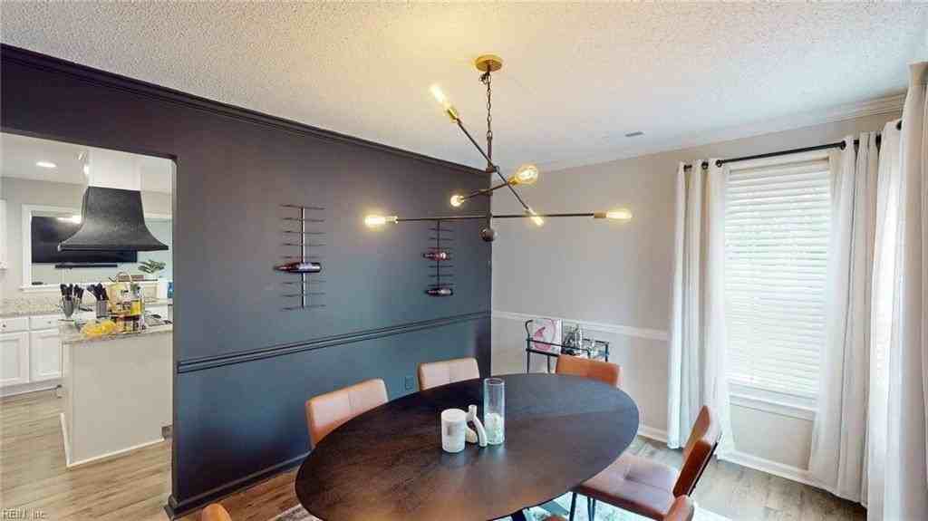 4936 Fountain Hall Dr - Photo 5 of 39
