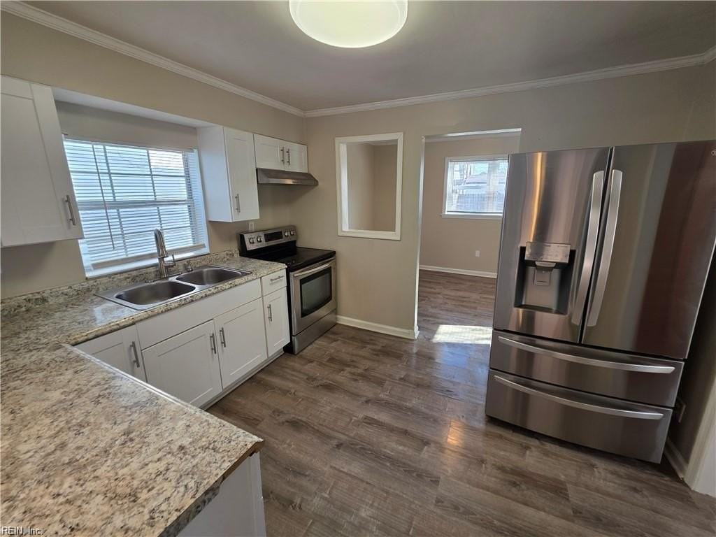 388 Poplar Ave - Photo 2 of 12