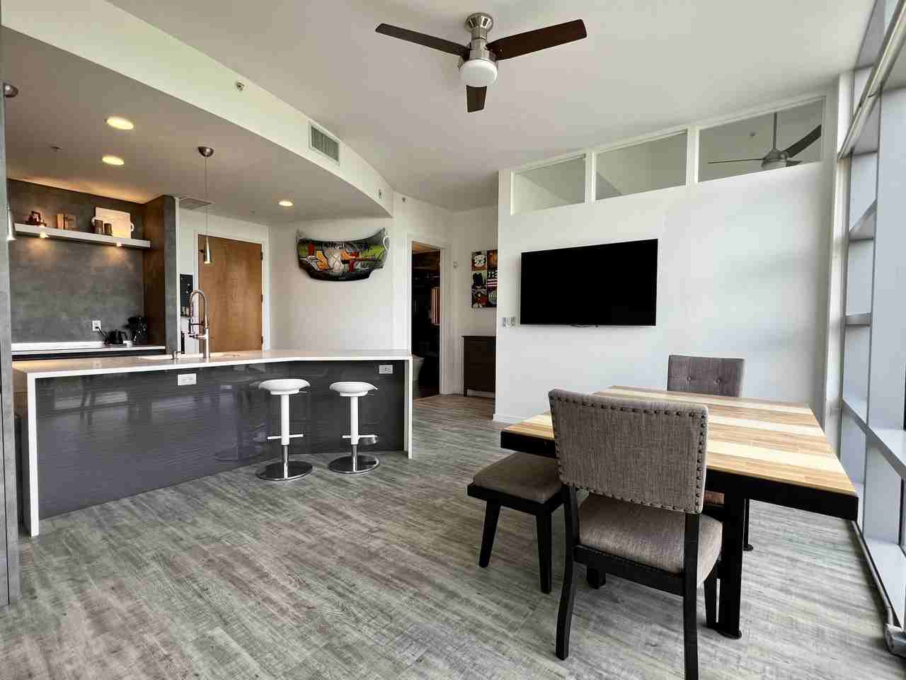 335 Se 6th Ave #402 - Photo 6 of 30