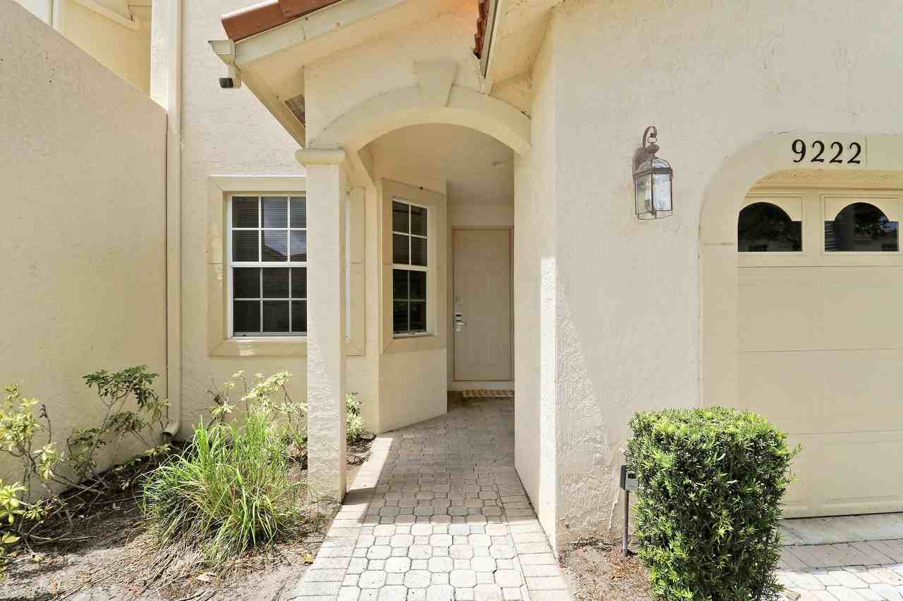 9222 Wentworth Ln - Photo 3 of 33