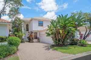 featured image of 17099 Ryton Ln