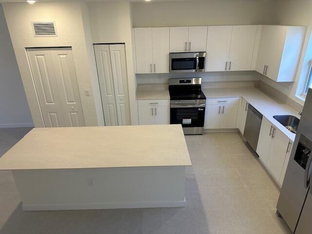 1154 Se 2nd St - Photo 6 of 8
