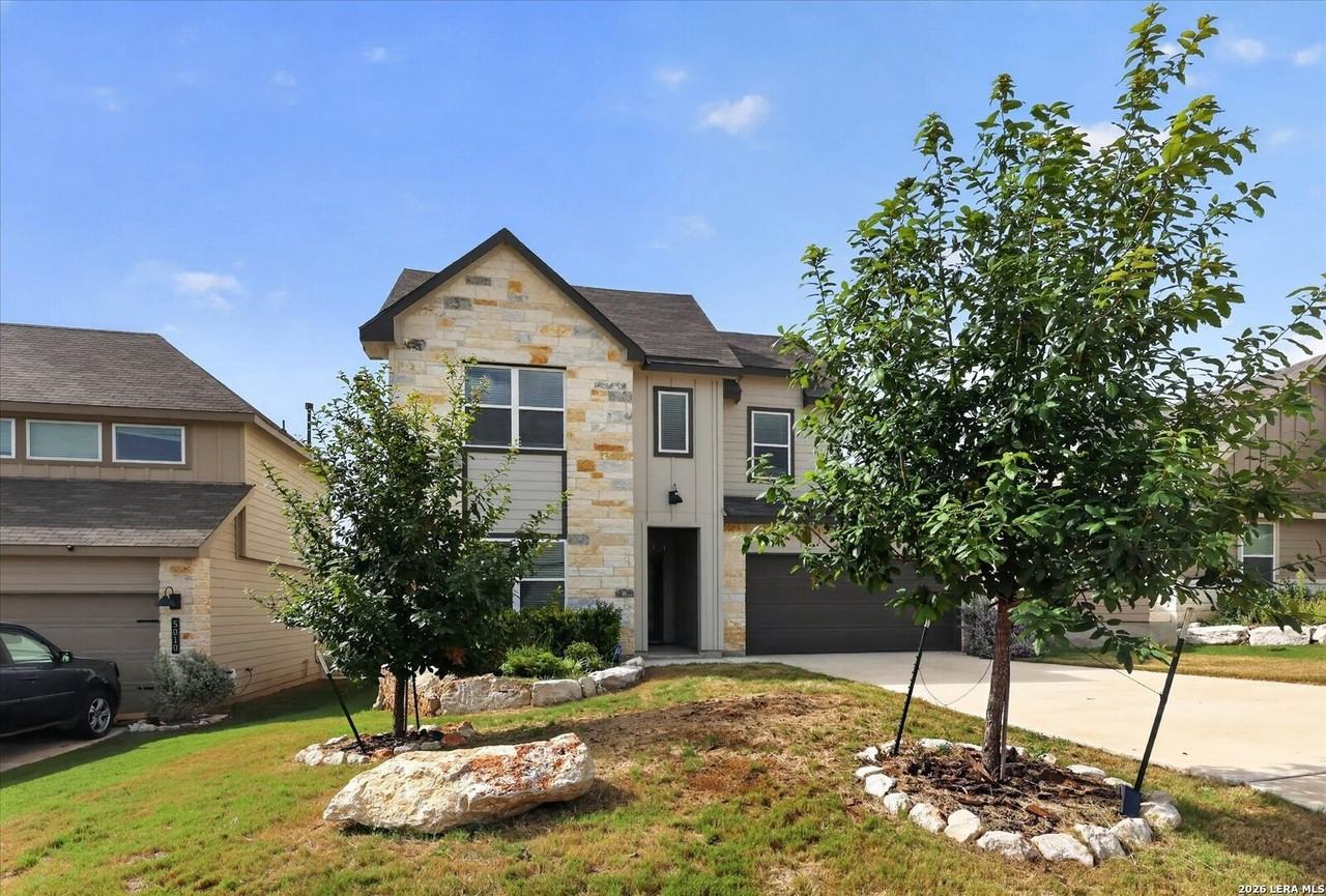 5006 Gem Pkwy - Photo 3 of 35