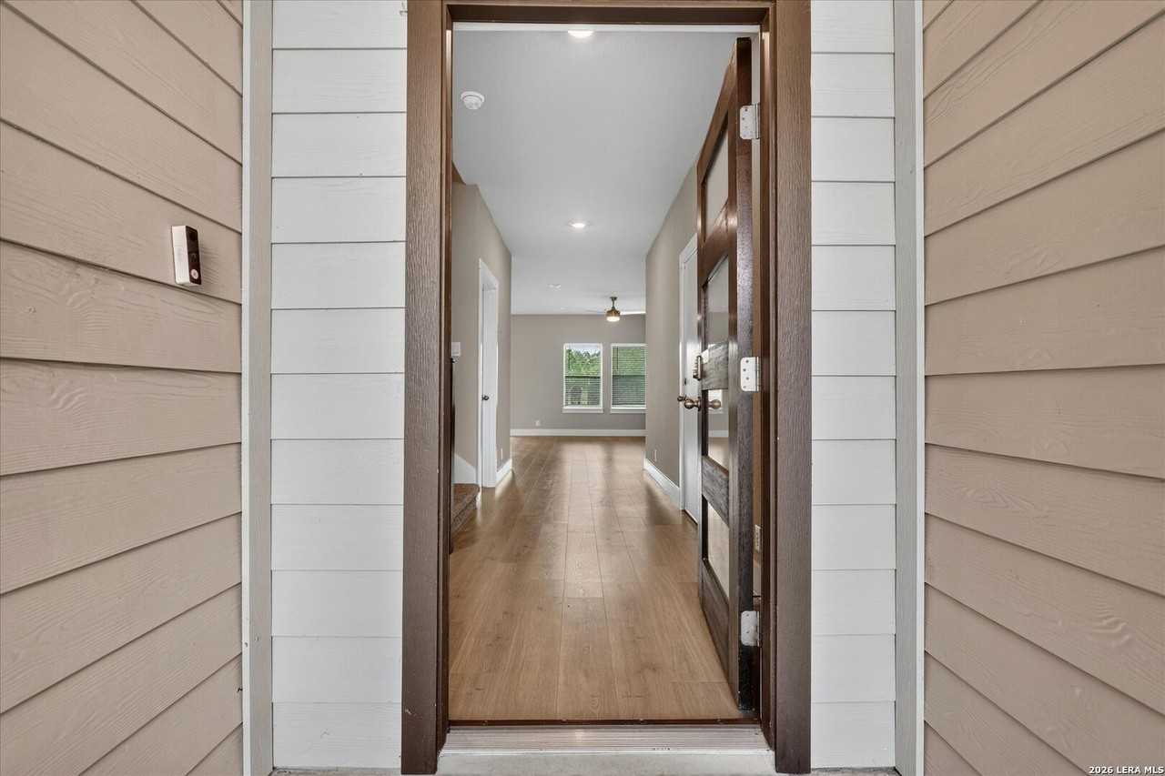 5006 Gem Pkwy - Photo 6 of 35