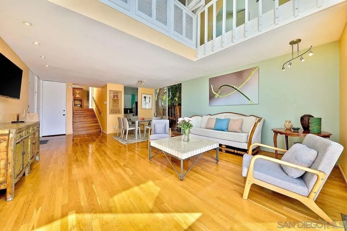 1520 Virginia Way - Photo 4 of 30