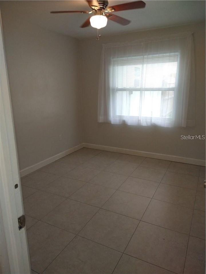 2155 Temple St - Photo 2 of 13