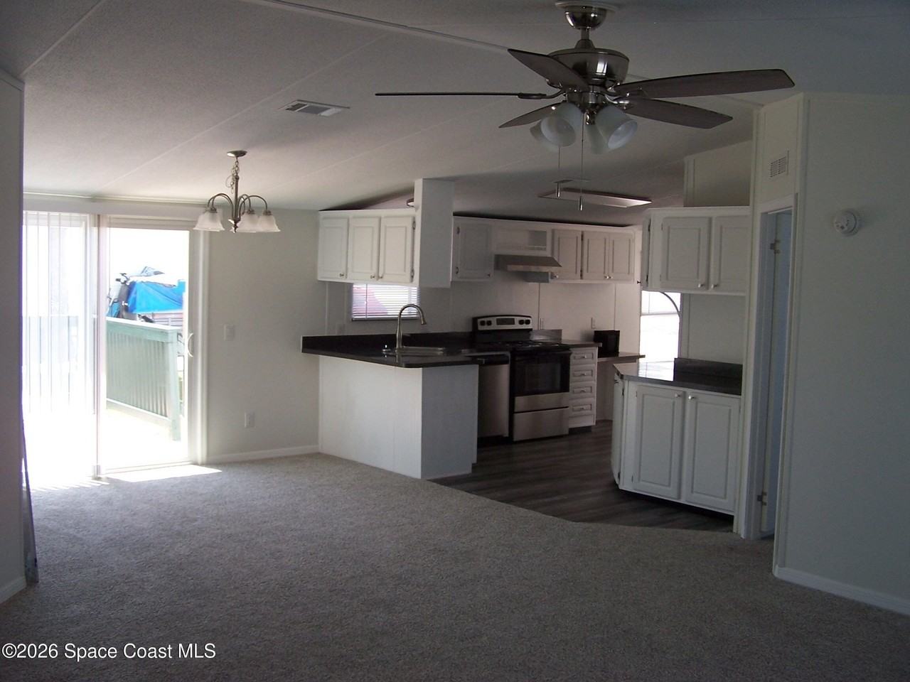 403 Brozman Ln - Photo 5 of 17
