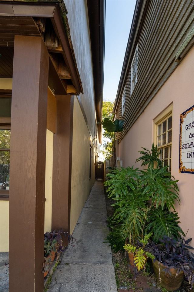 11 Aviles St #2B - Photo 3 of 40