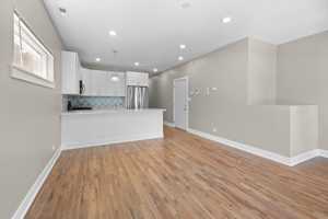 featured image of 643 E 50th St #1