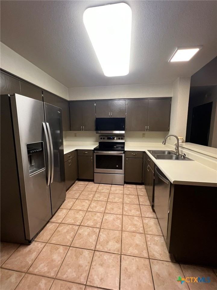 46 Oak Villa Rd - Photo 5 of 15