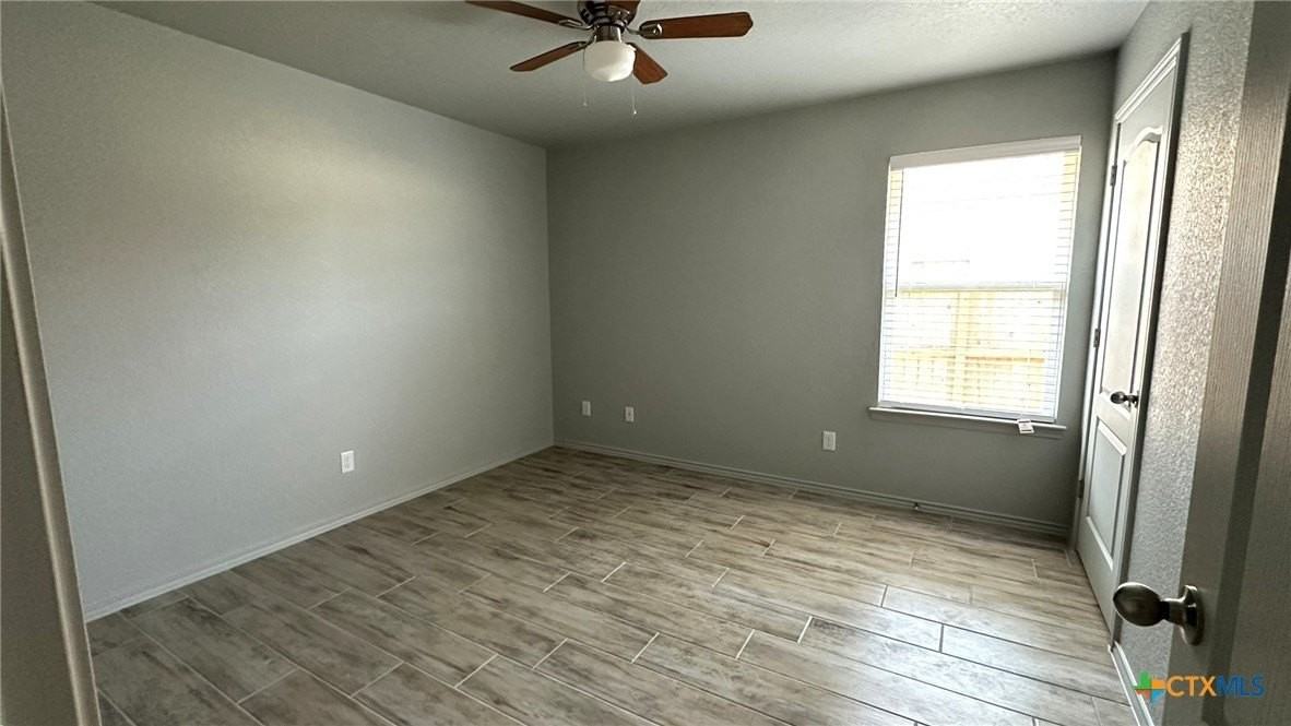 127 Cameron Ct #B - Photo 7 of 13