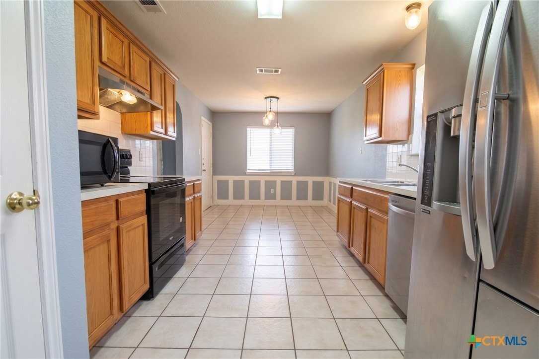 5707 Montrose Dr - Photo 4 of 14