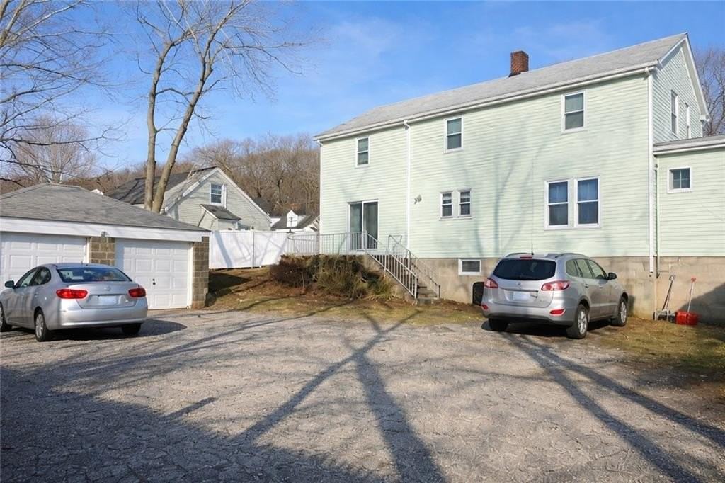 866 Weeden St #REAR - Photo 3 of 15