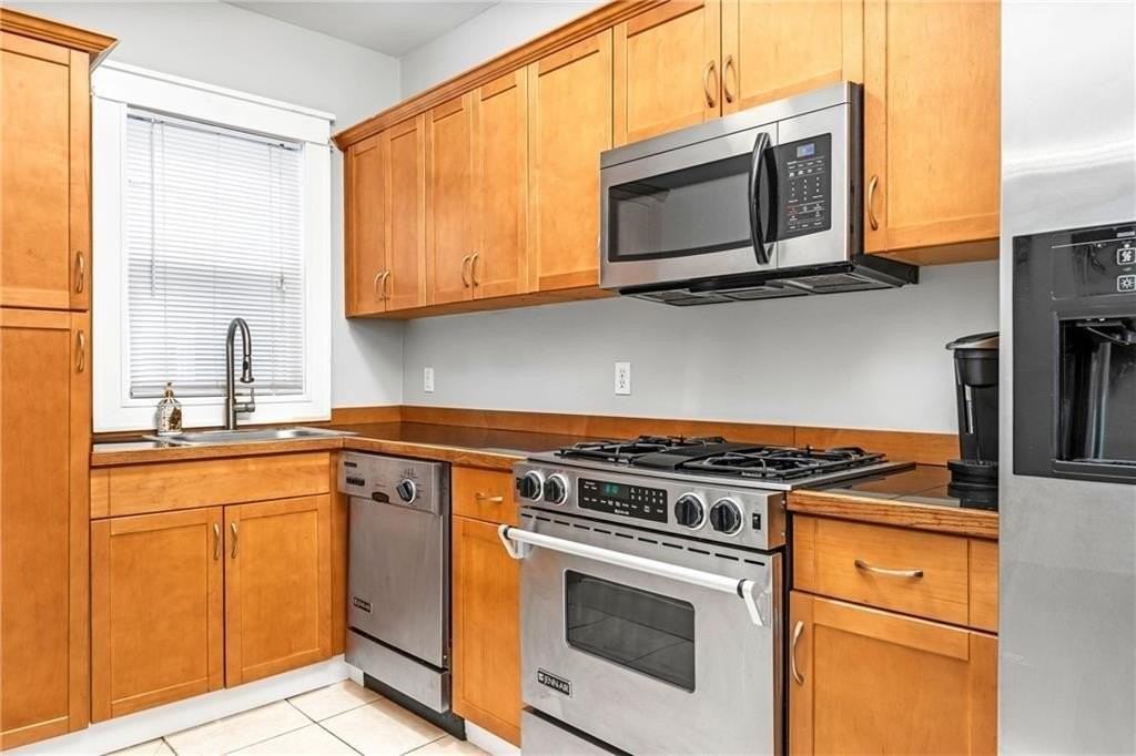 2 Poplar St #1 - Photo 7 of 15