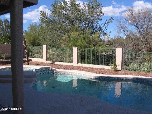 10650 N Sand Canyon Pl - Photo 4 of 17