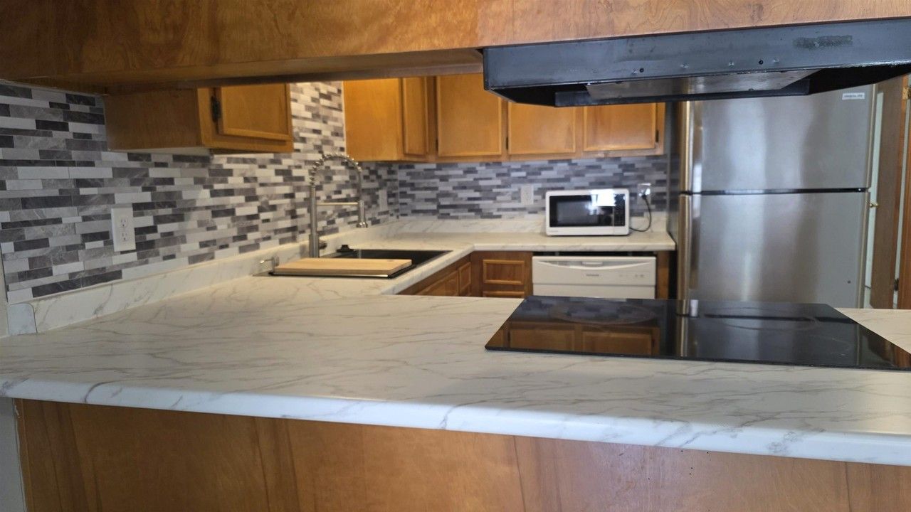 1822 Jackson Bluff Rd #C - Photo 4 of 32
