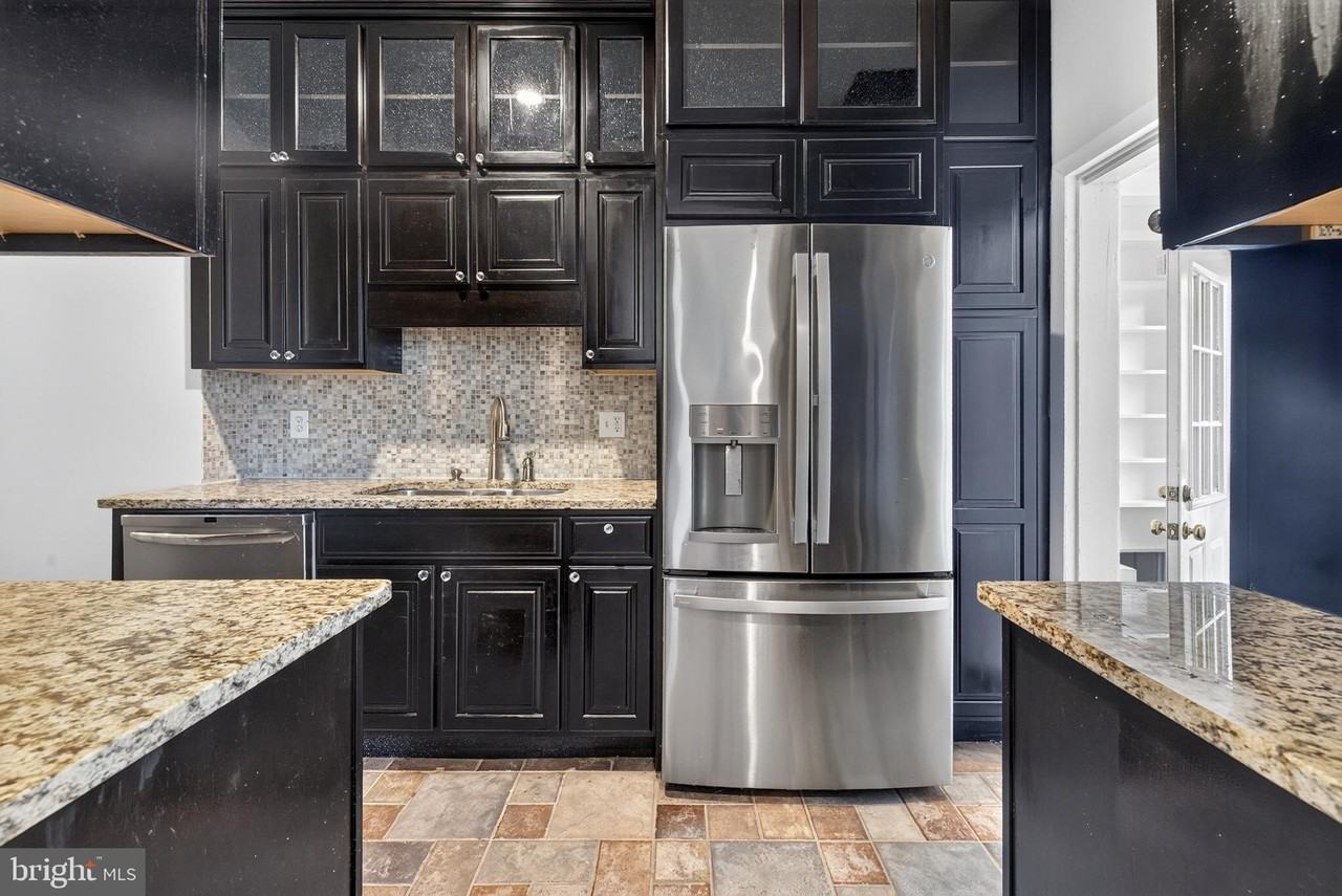 3015 13th St Nw - Photo 4 of 40