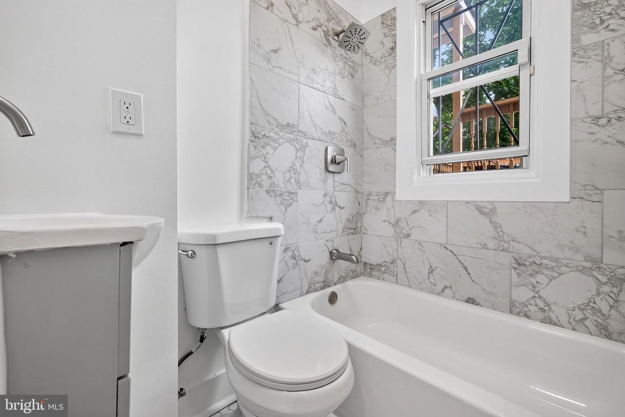 3015 13th St Nw - Photo 5 of 40