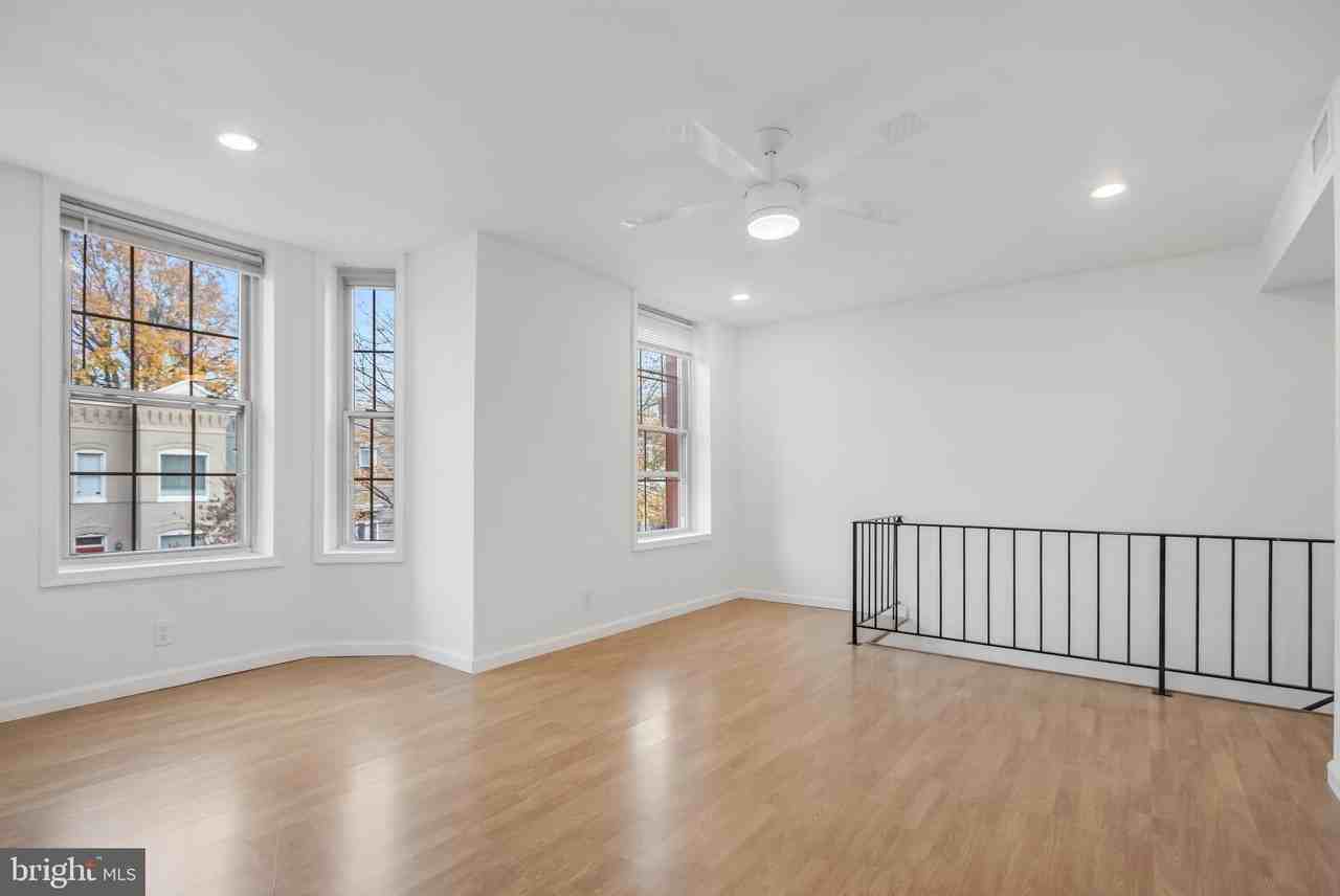 814 11th St Ne #A - Photo 6 of 22