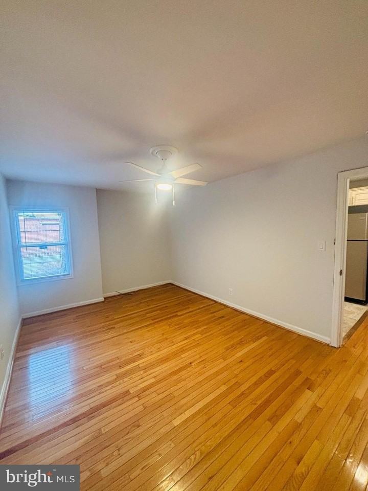225 10th St Ne #1 - Photo 4 of 19
