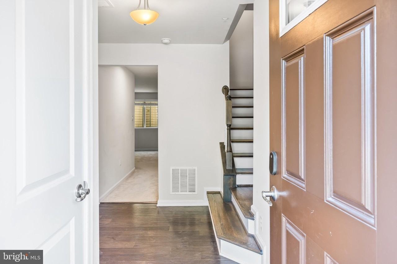 2657 Richmond Way - Photo 3 of 46