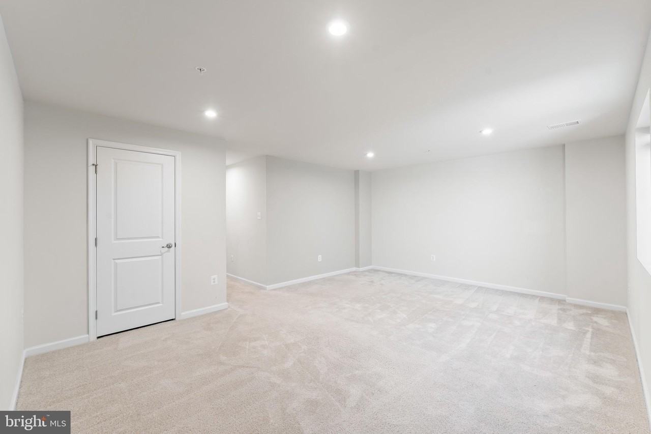 2657 Richmond Way - Photo 5 of 46