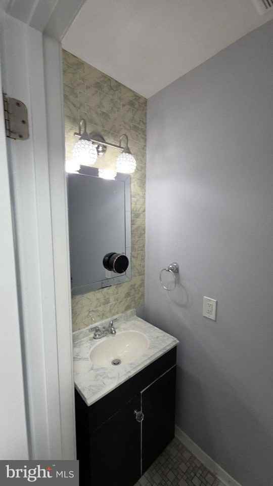 9617 Axehead Ct - Photo 4 of 18