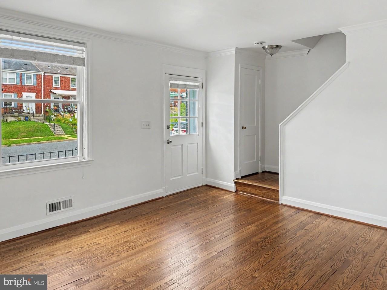 211 Cherrydell Rd - Photo 2 of 13