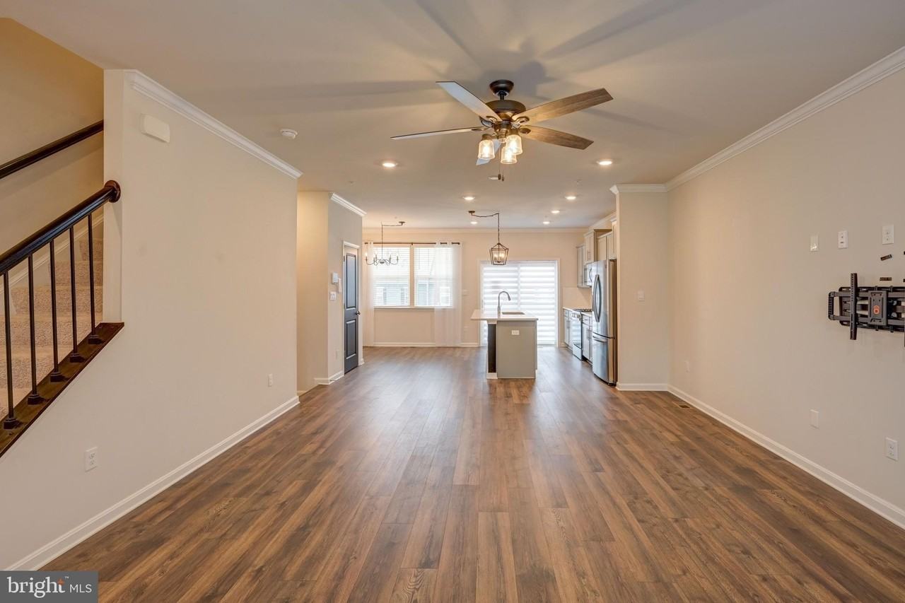 5059 Silver Oak Dr - Photo 6 of 38