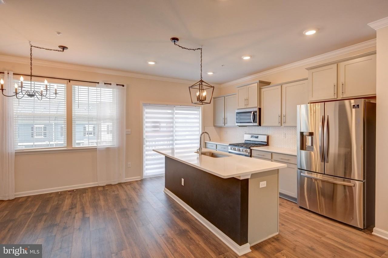 5059 Silver Oak Dr - Photo 7 of 38