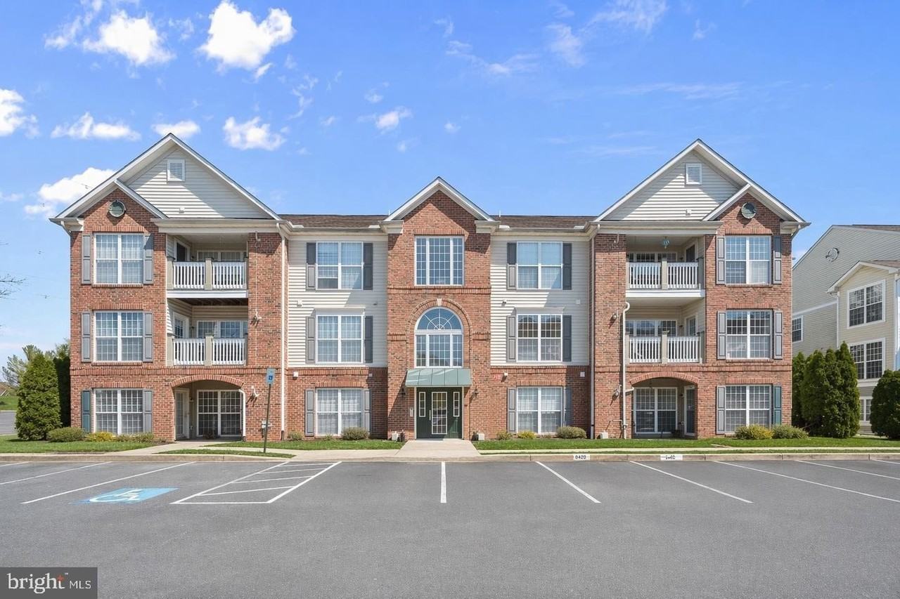 2504 Shelley Cir #4-2D